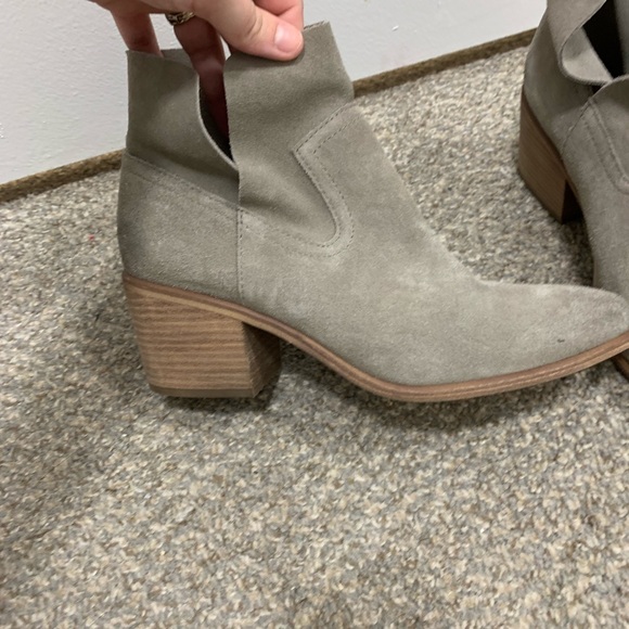 Ankle booties size 8.5 NEW BP Suede Taupe - Picture 4 of 13